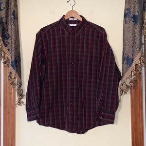 Geoffrey Beene L Men’s Shirt. Maroon/plaid.